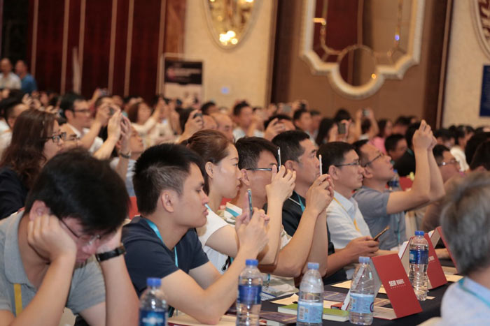 活動現(xiàn)場拍照